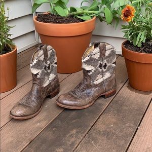 Boho Stetson wool and leather cowboy booties